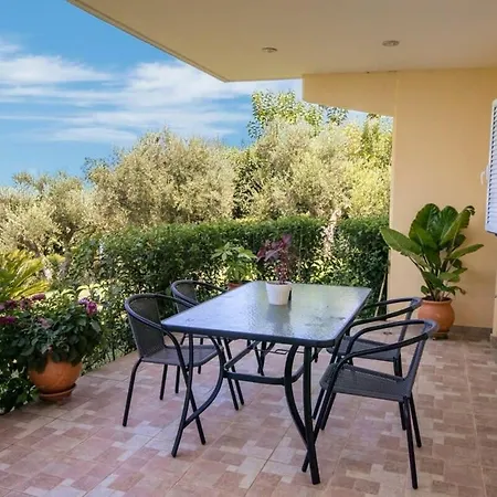 Seaview Retreat - Orpheas Seaview Apartment Skafidia